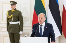 Lietuvos prezidentas ir premjerė su O. Scholzu aptars brigados perkėlimą, regiono saugumą